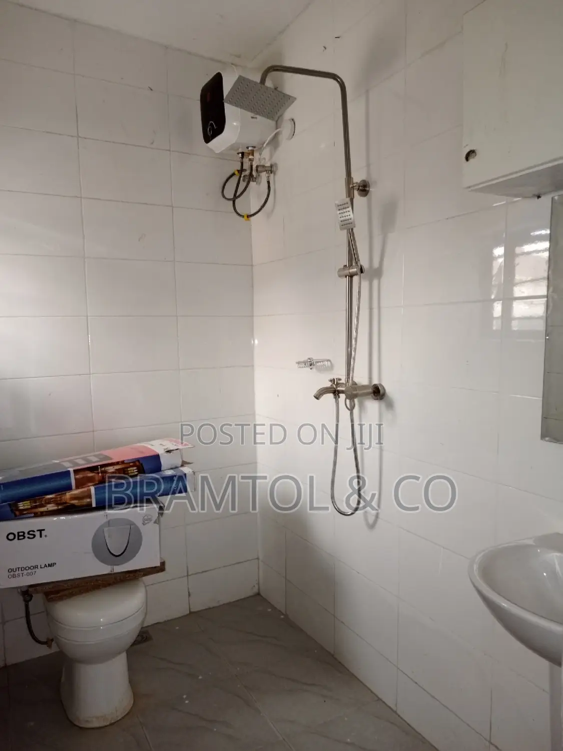 2bdrm Block of Flats in New Site Estate Fha, Lugbe District for rent in Lugbe District
