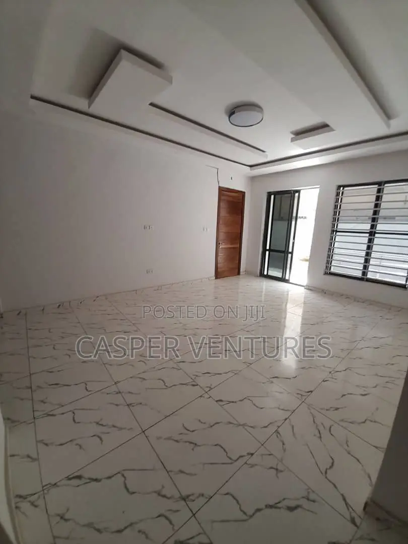 2bdrm Apartment in Royal Pine, Lekki Phase 2 for rent in Lekki Phase 2