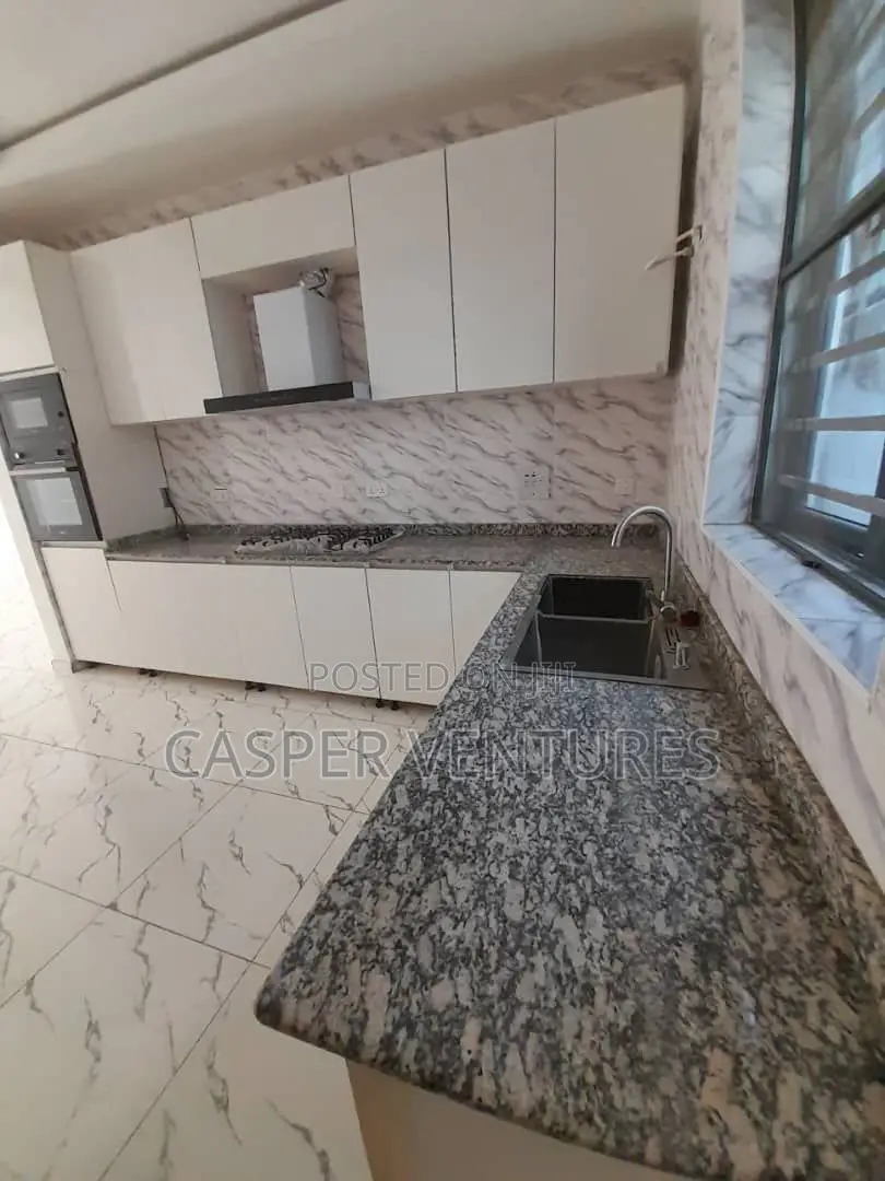 2bdrm Apartment in Royal Pine, Lekki Phase 2 for rent in Lekki Phase 2