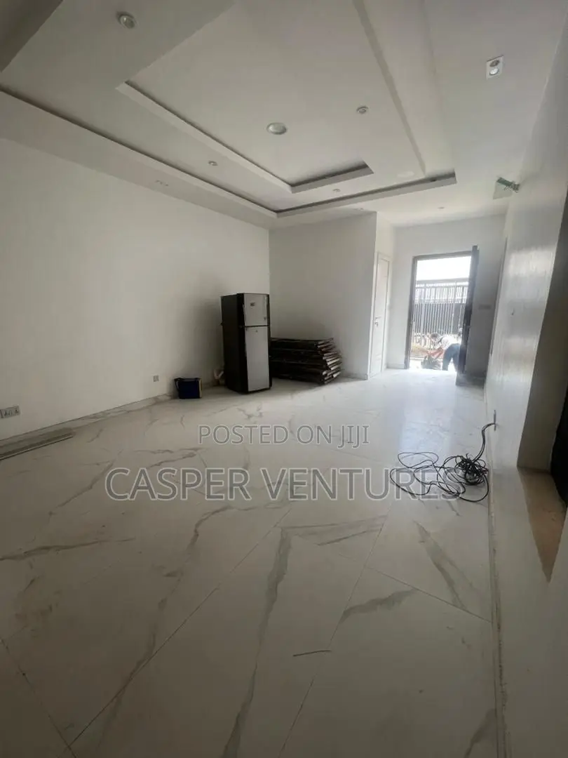 Studio Apartment in Mijl, Ikate for rent in Ikate