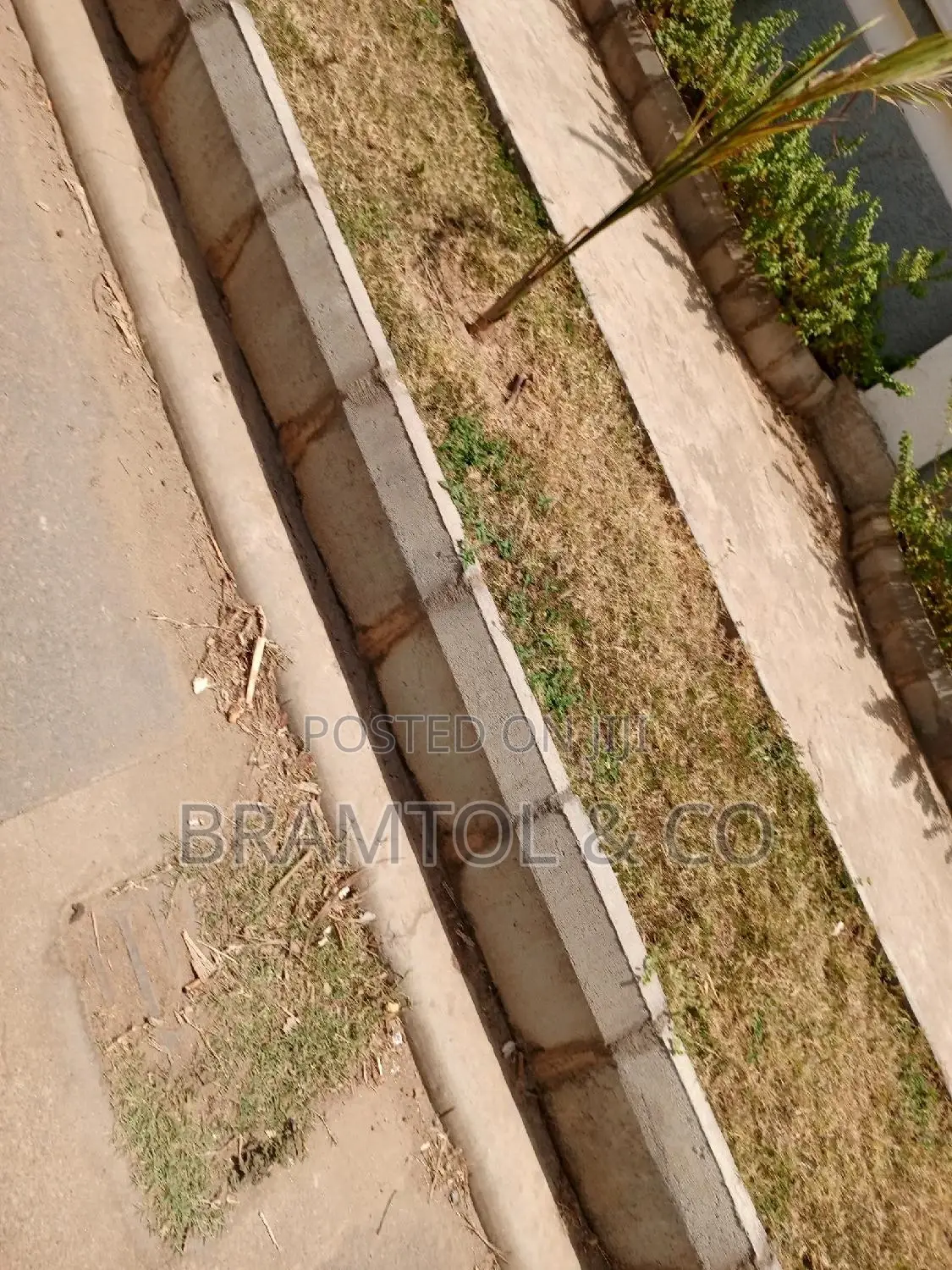 3000sqm Commercial Land in Gudu