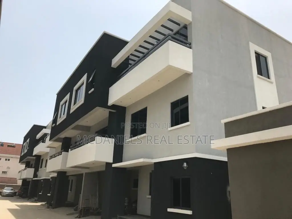 4bdrm Duplex in Oniru, Victoria Island Extension for sale in Victoria Island Extension