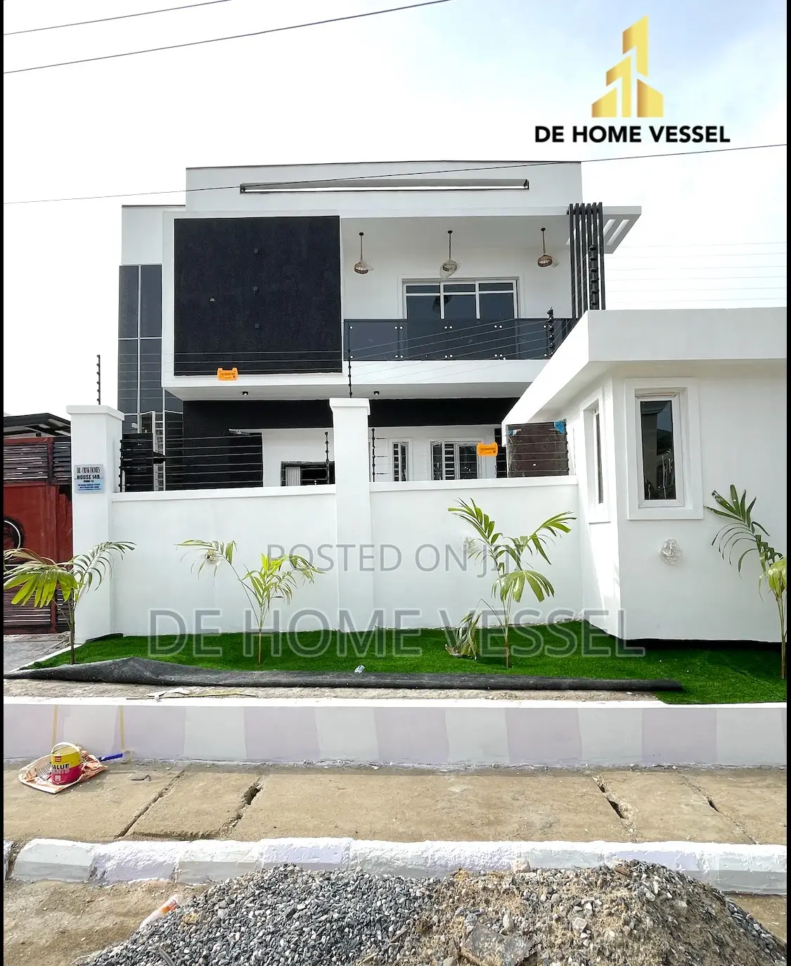 5bdrm Duplex in Ikota for sale in Ikota