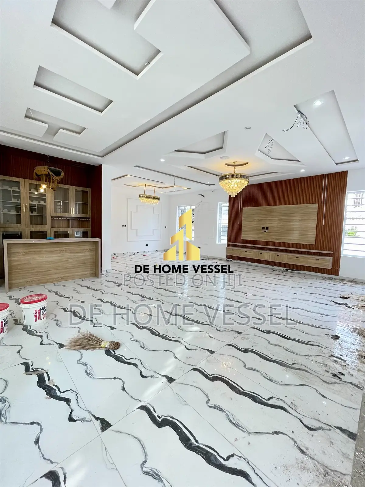 5bdrm Duplex in Ikota for sale in Ikota