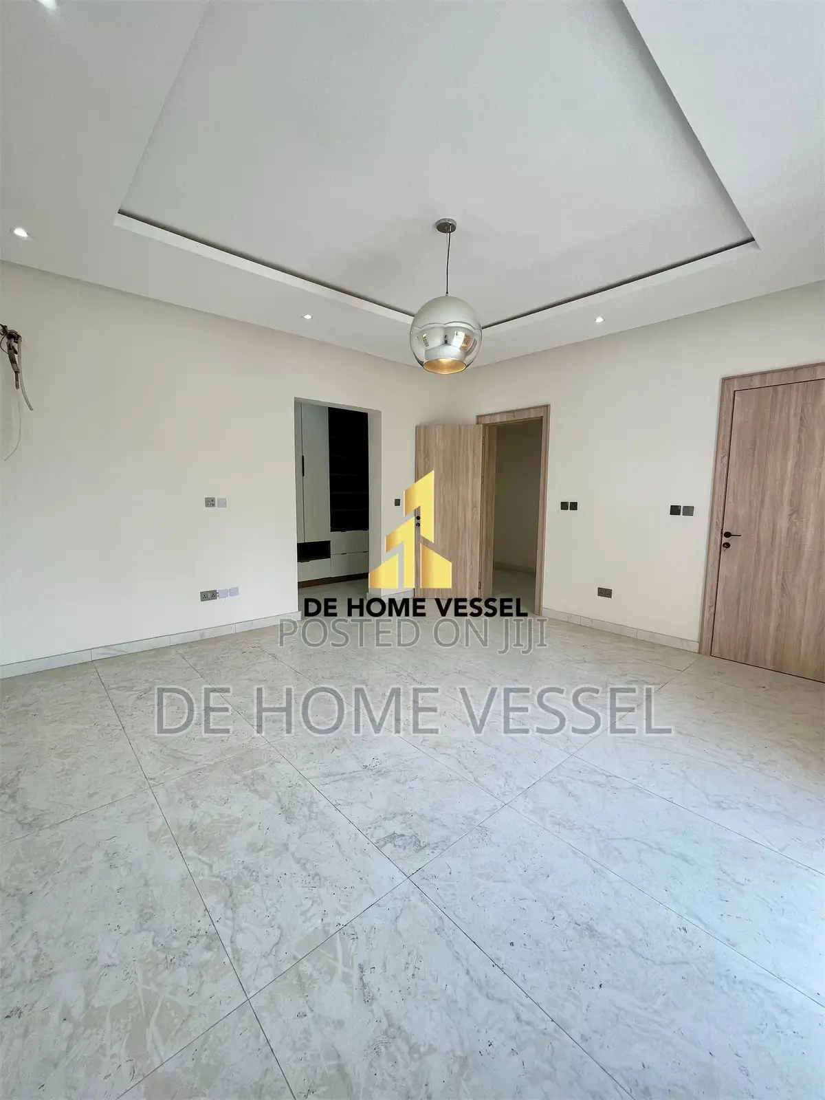 3bdrm Apartment in Victoria Island for sale in Victoria Island