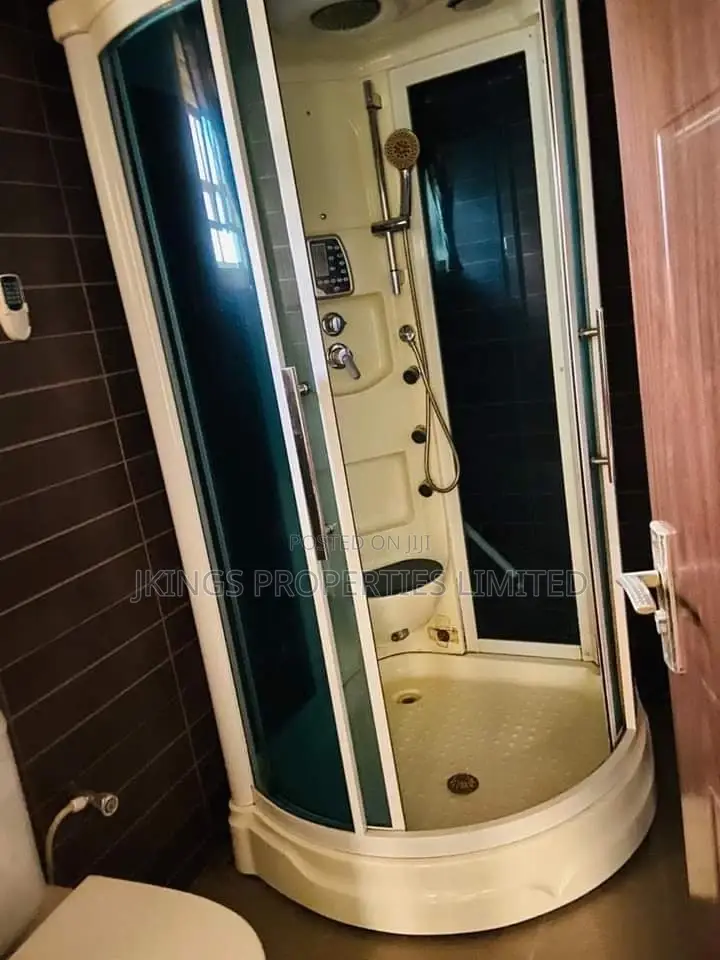 1bdrm Block of Flats in Lekki 1 for rent in Lekki Phase 1