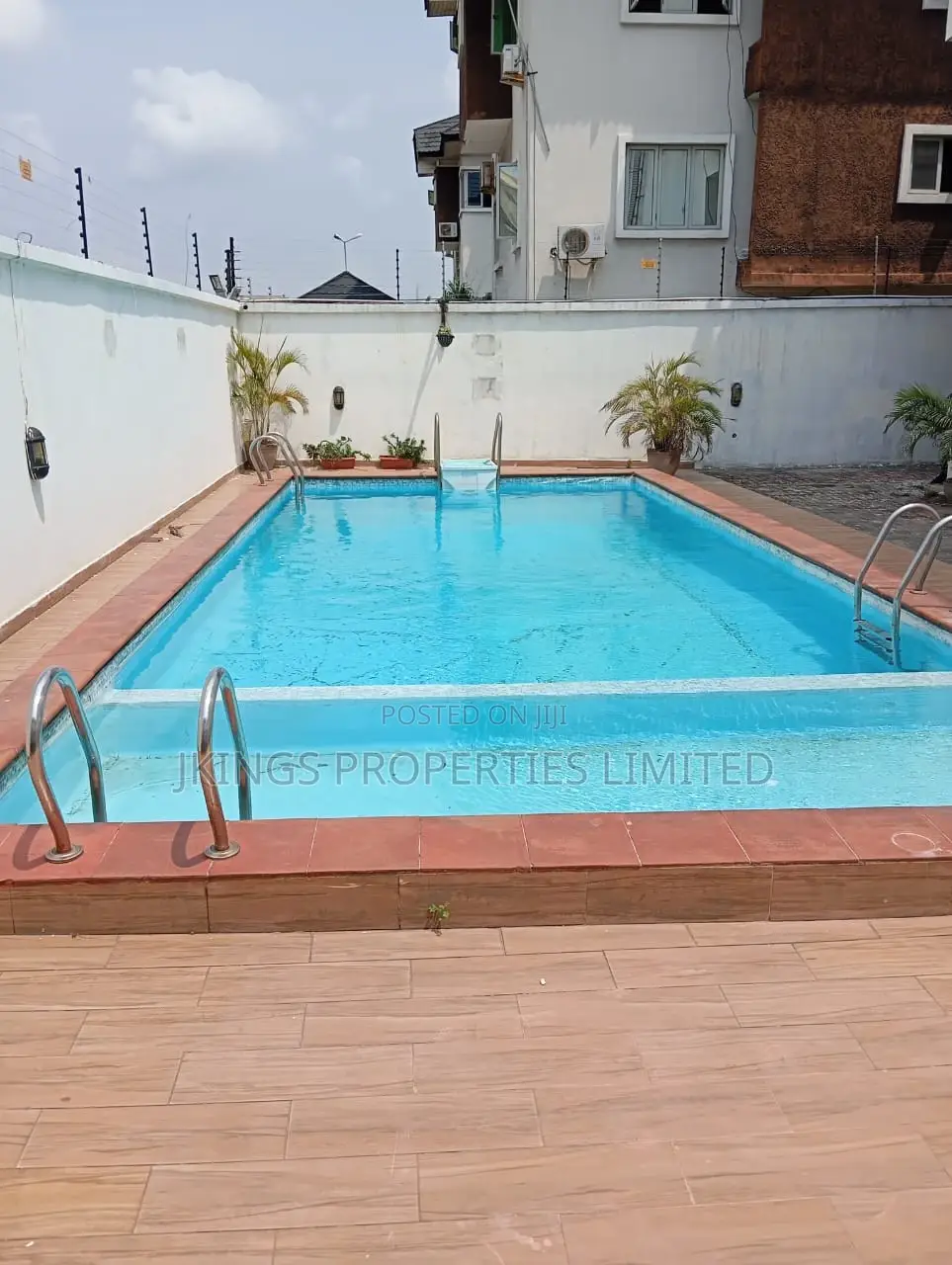 1bdrm Block of Flats in Lekki 1 for rent in Lekki Phase 1