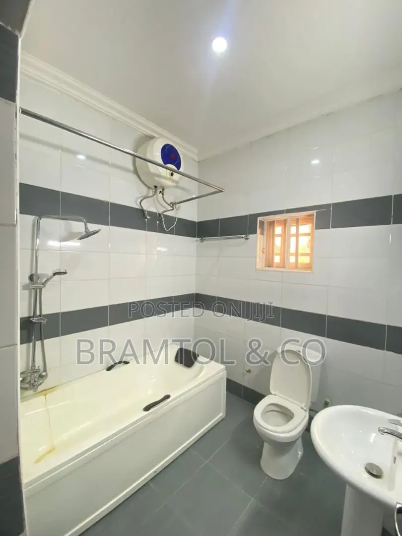 4bdrm Townhouse / Terrace in Life Camp for rent in Life Camp