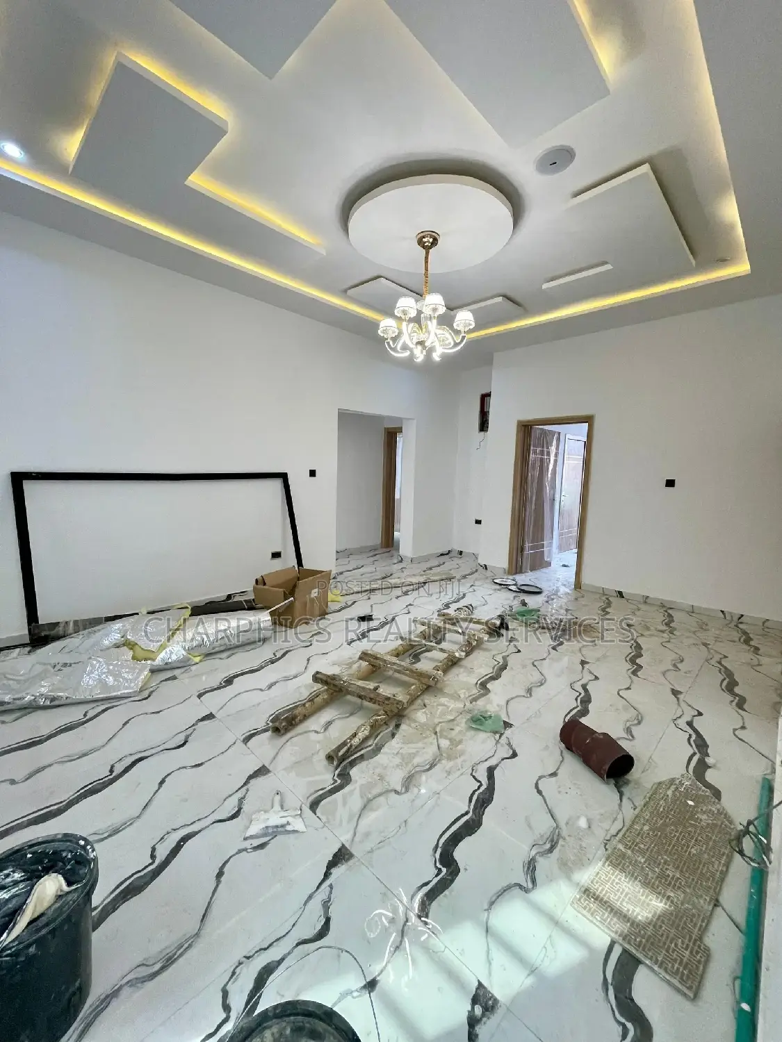 5bdrm Duplex in Ikota for sale in Ikota