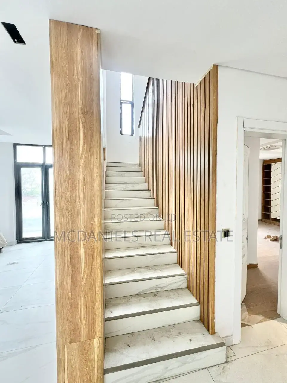 4bdrm Maisonette in Banana Island for sale in Banana Island