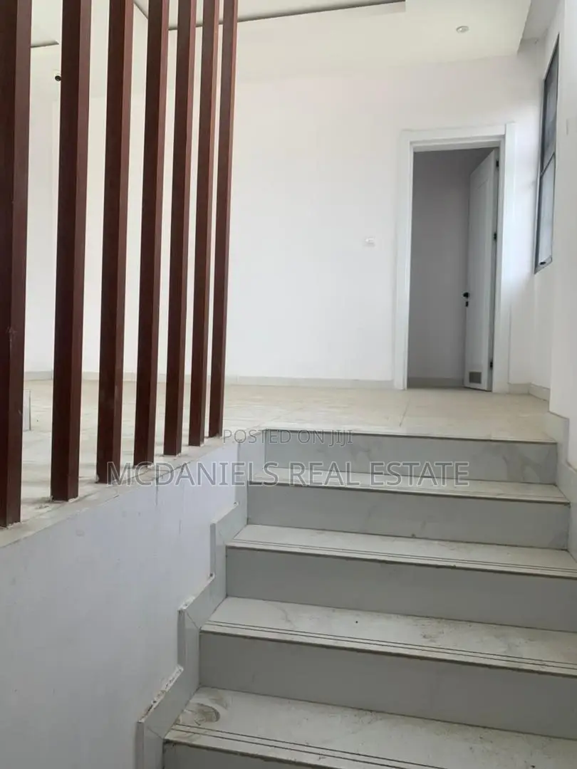 5bdrm Apartment in Lekki Phase 1 for sale in Lekki Phase 1