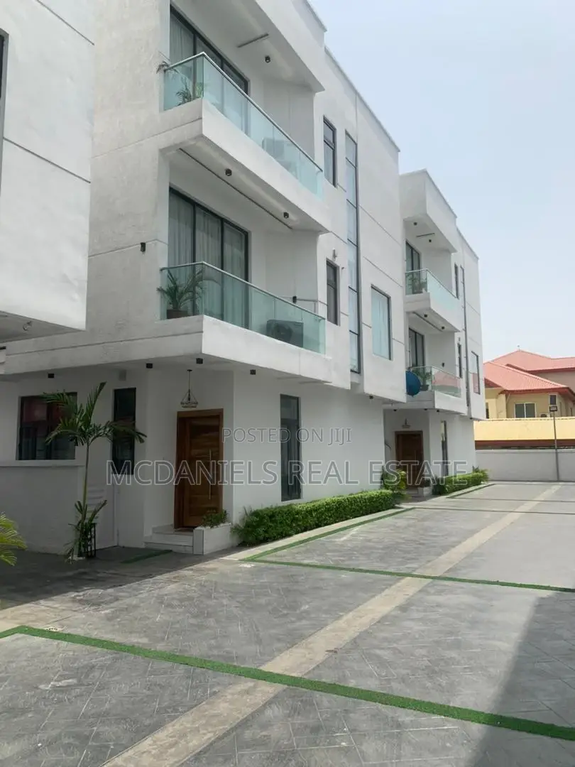 5bdrm Apartment in Lekki Phase 1 for sale in Lekki Phase 1