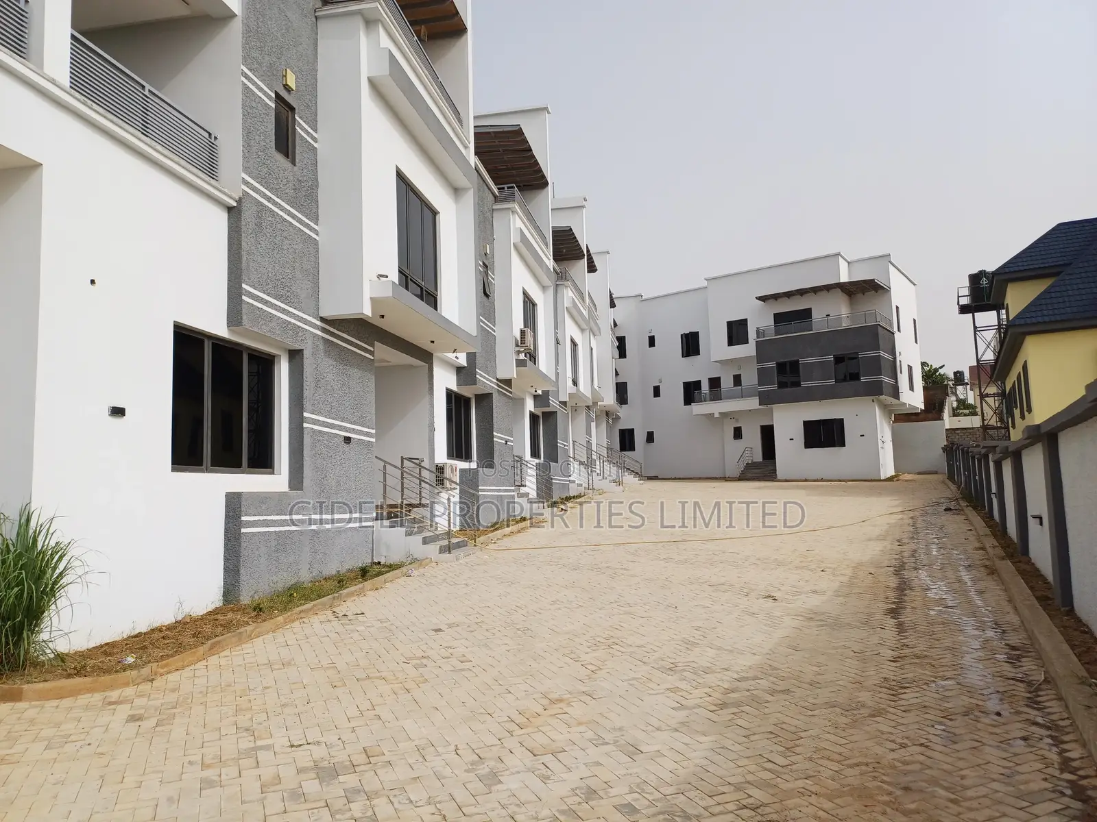 5bdrm Duplex in Guzape District for sale in Guzape District
