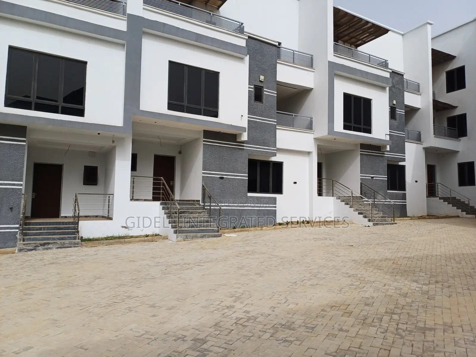 5bdrm Duplex in Guzape District for sale in Guzape District