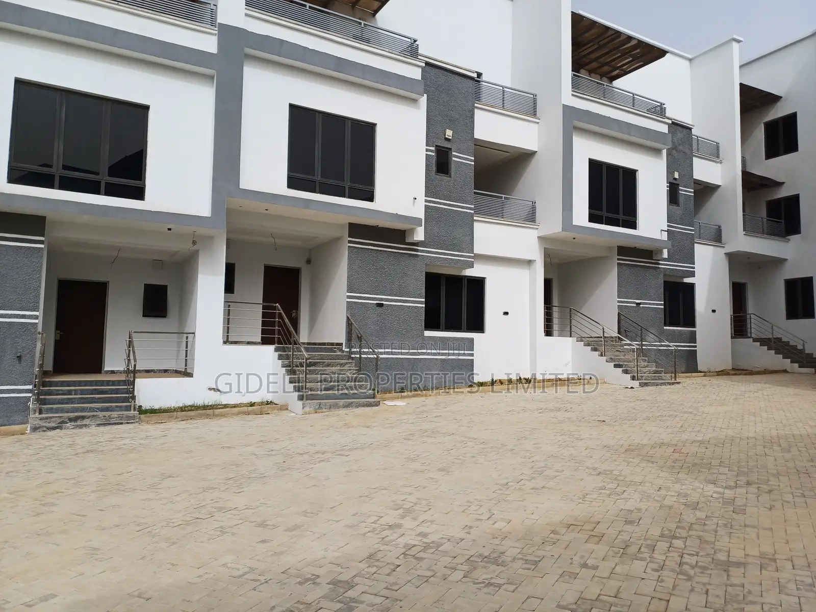 5bdrm Duplex in Guzape District for sale in Guzape District