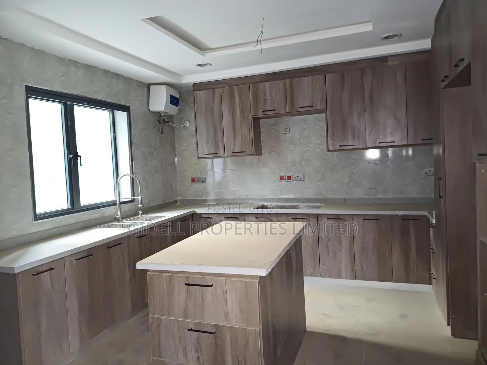 5bdrm Duplex in Guzape District for sale in Guzape District