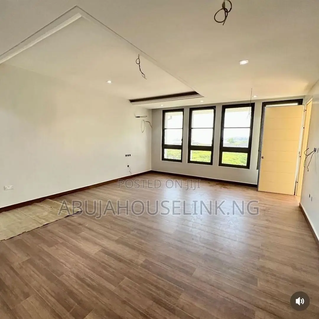 7bdrm Duplex in Maitama Main Abuja for sale in Maitama