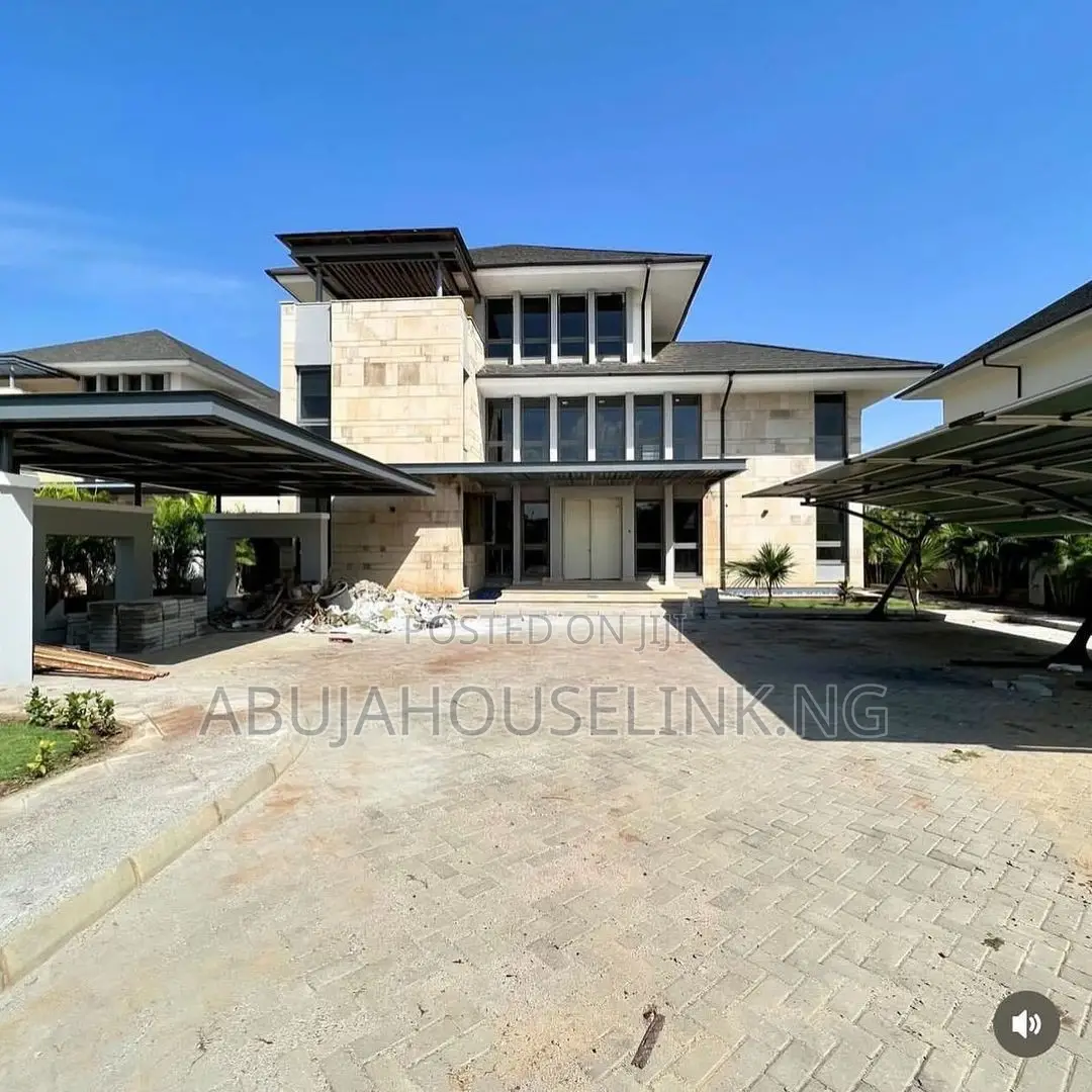 7bdrm Duplex in Maitama Main Abuja for sale in Maitama