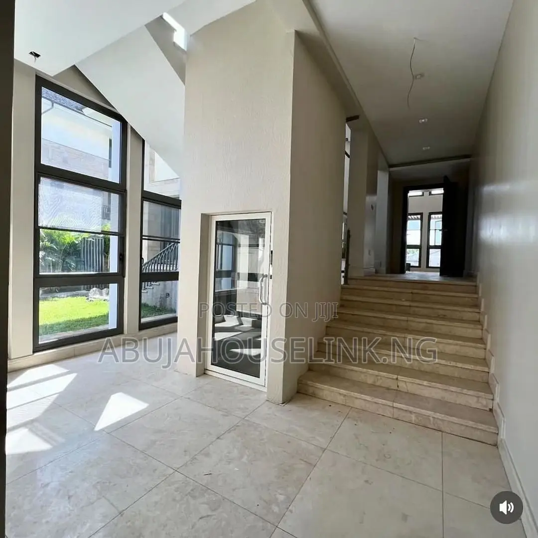 7bdrm Duplex in Maitama Main Abuja for sale in Maitama