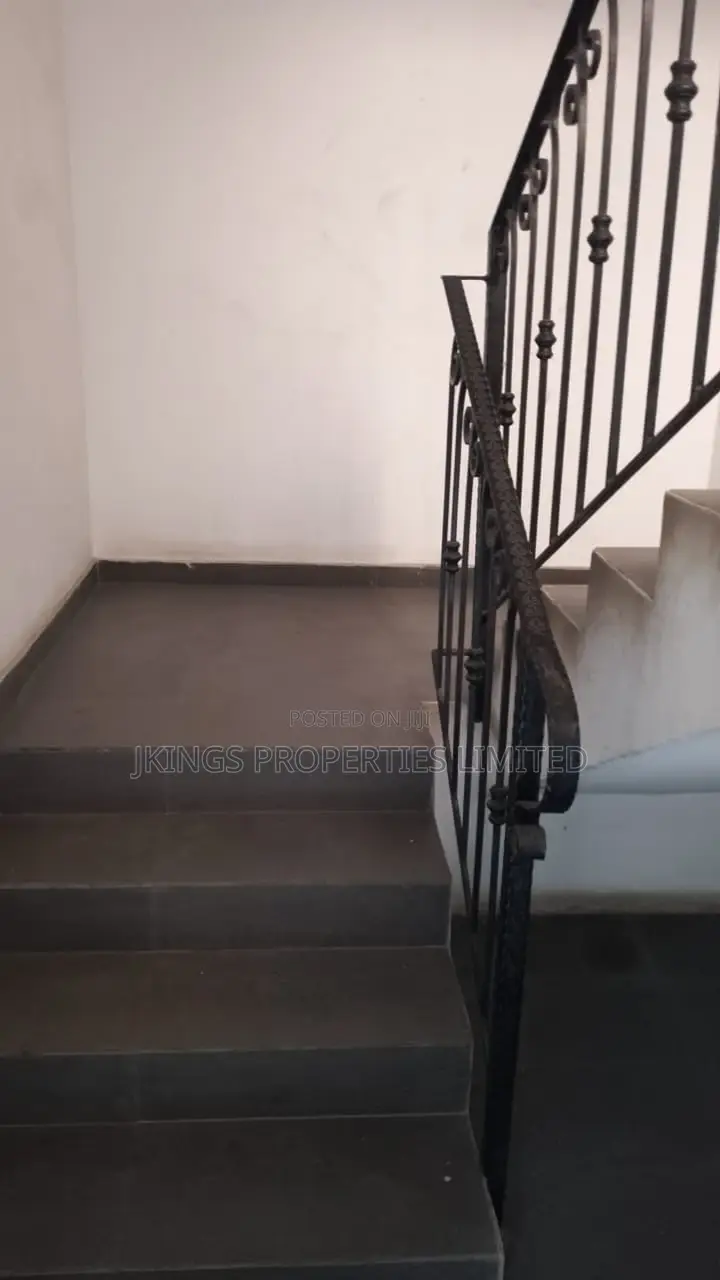 2bdrm Block of Flats in Allen Avenue for rent in Allen Avenue