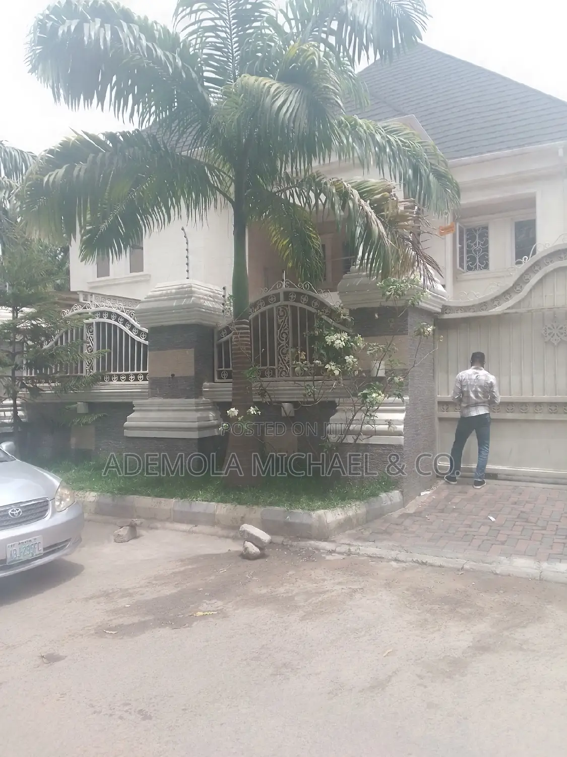 6bdrm Duplex in Maitama for sale in Maitama