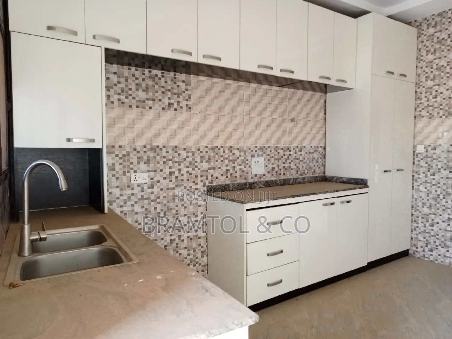2bdrm Block of Flats in Sabon Lugbe for rent in Sabon Lugbe