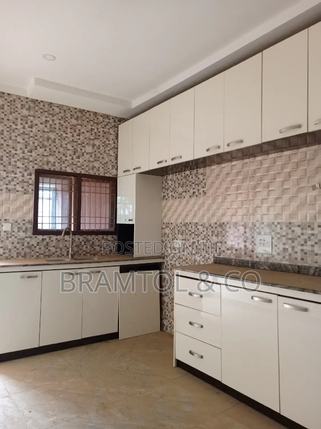 2bdrm Block of Flats in Sabon Lugbe for rent in Sabon Lugbe