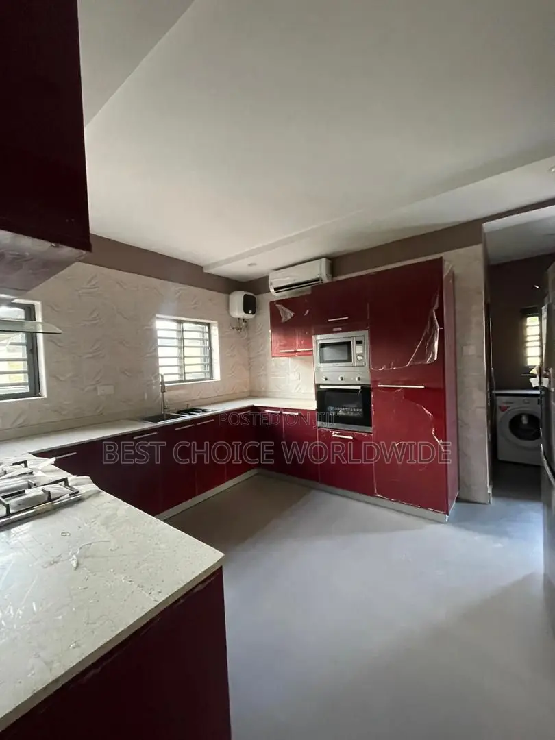 5bdrm Duplex in Golf View, Onireke for rent in Jericho