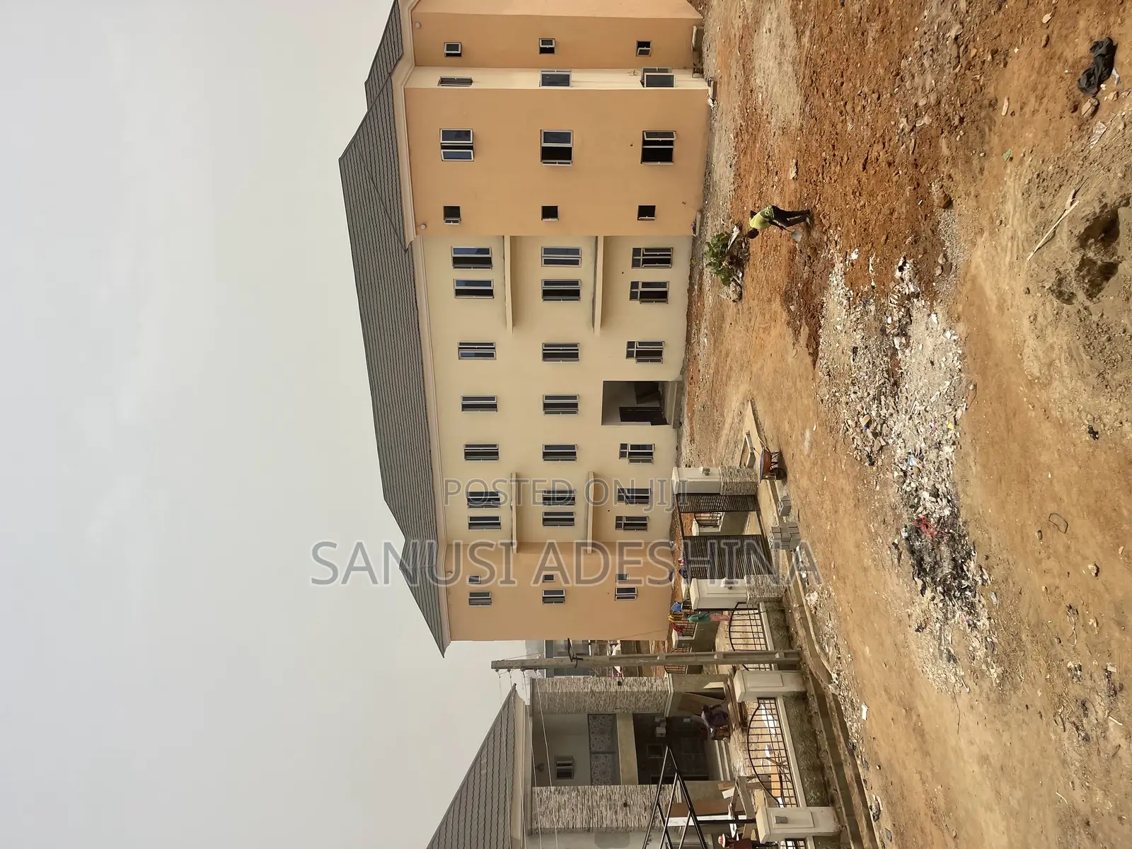 3bdrm Block of Flats in Life Camp Abuja for rent in Life Camp