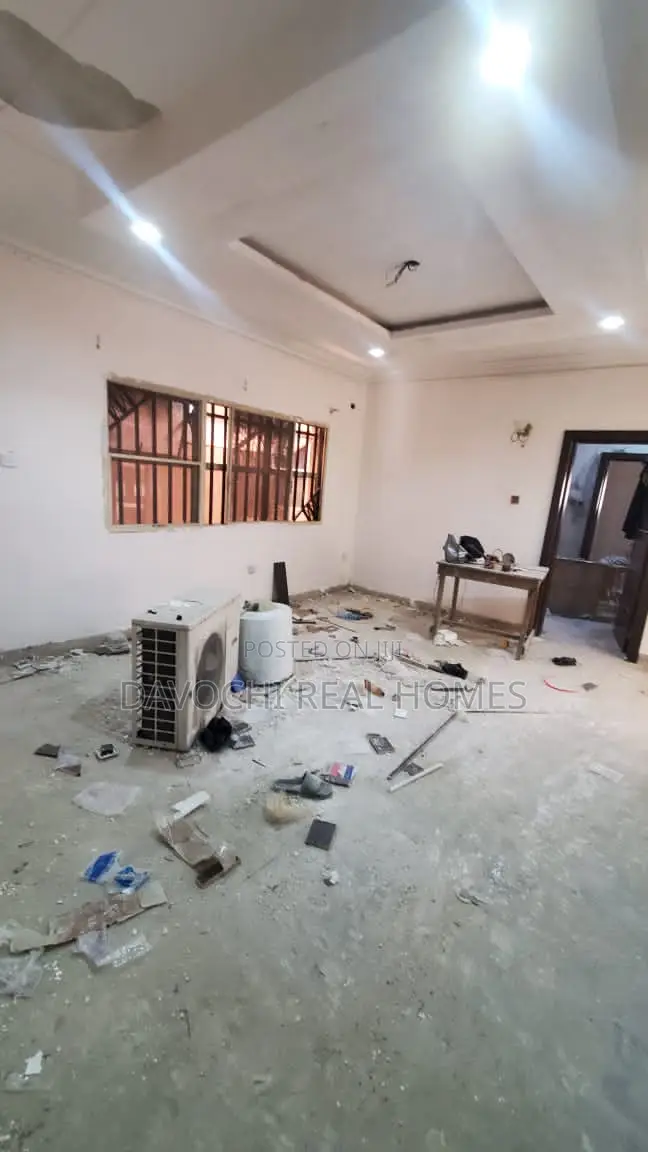 3bdrm Apartment in Lekki Phase One for rent in Lekki