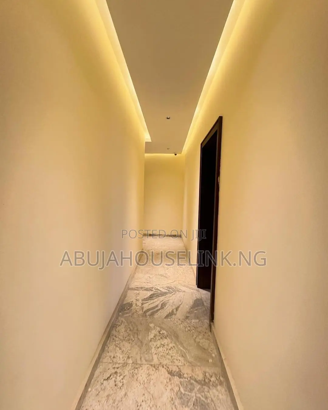 8bdrm Mansion in Maitama Main Abuja for sale in Maitama