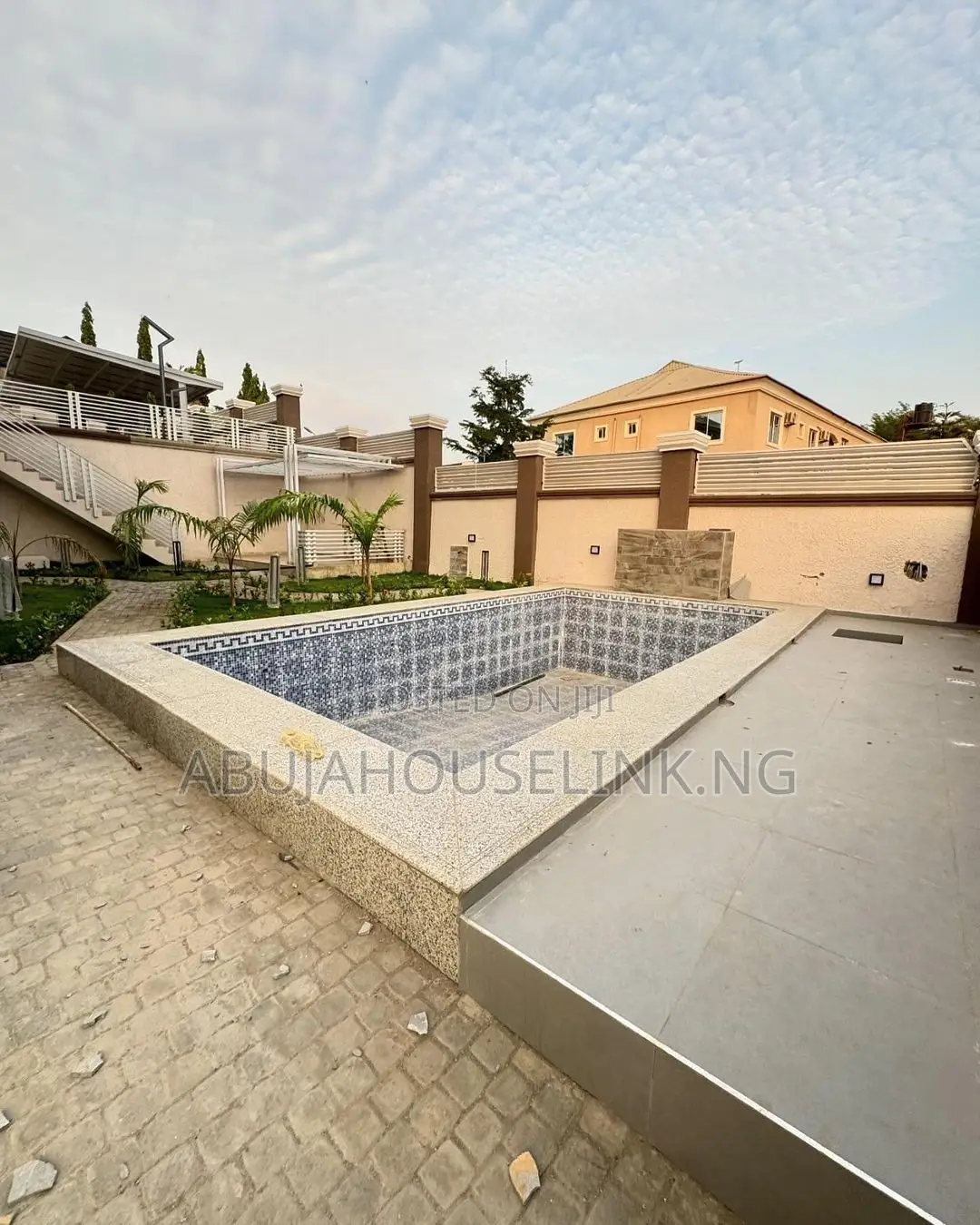 8bdrm Mansion in Maitama Main Abuja for sale in Maitama