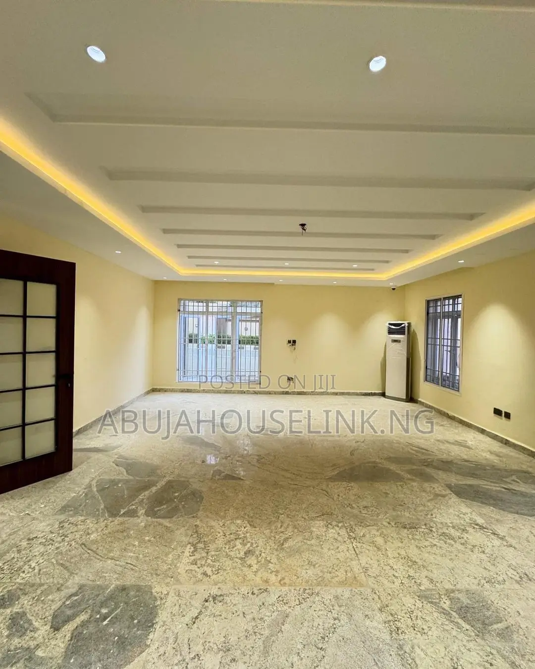 8bdrm Mansion in Maitama Main Abuja for sale in Maitama