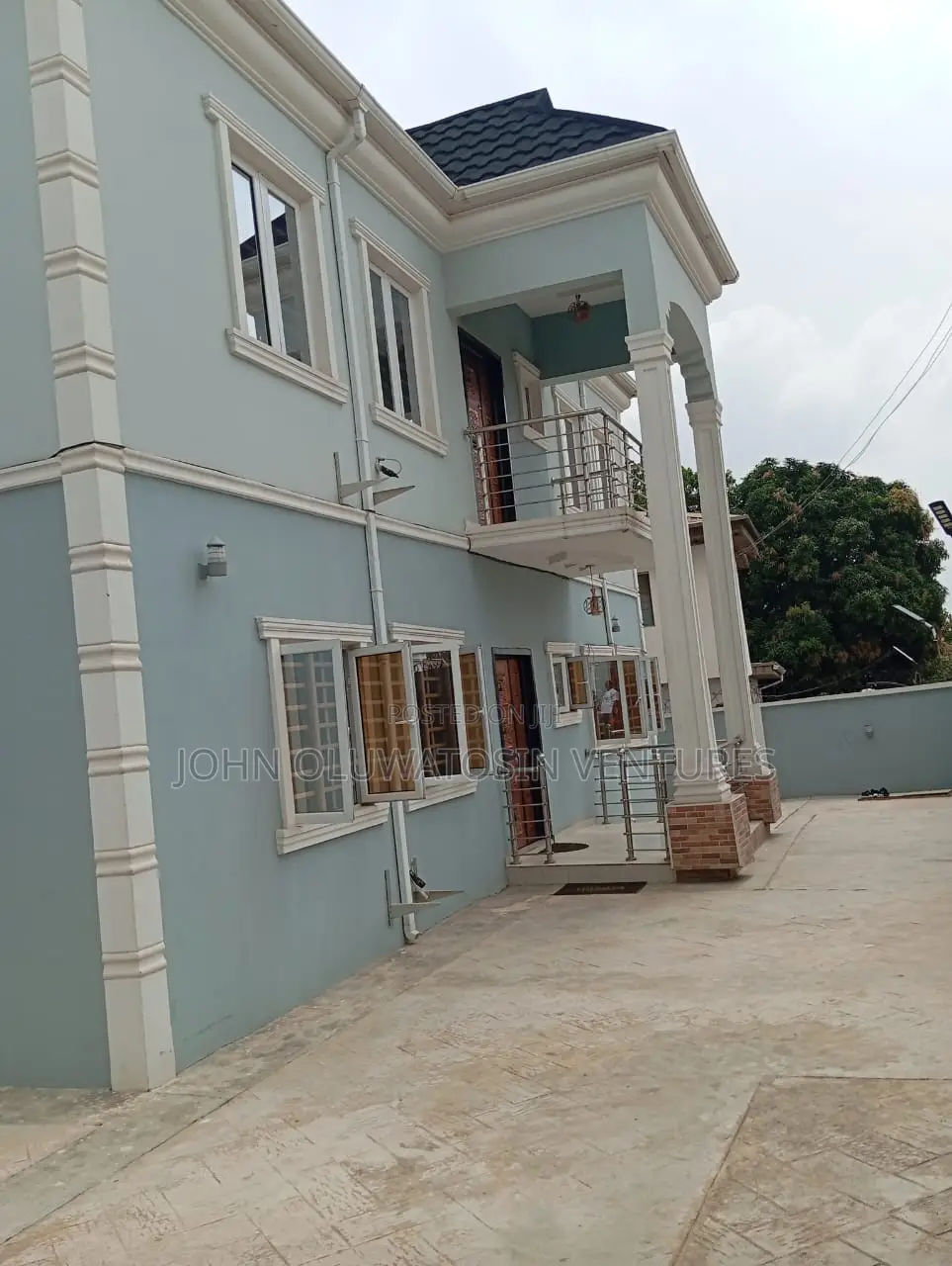 3bdrm Block of Flats in Omolayo Estate, Akobo for rent in Akobo