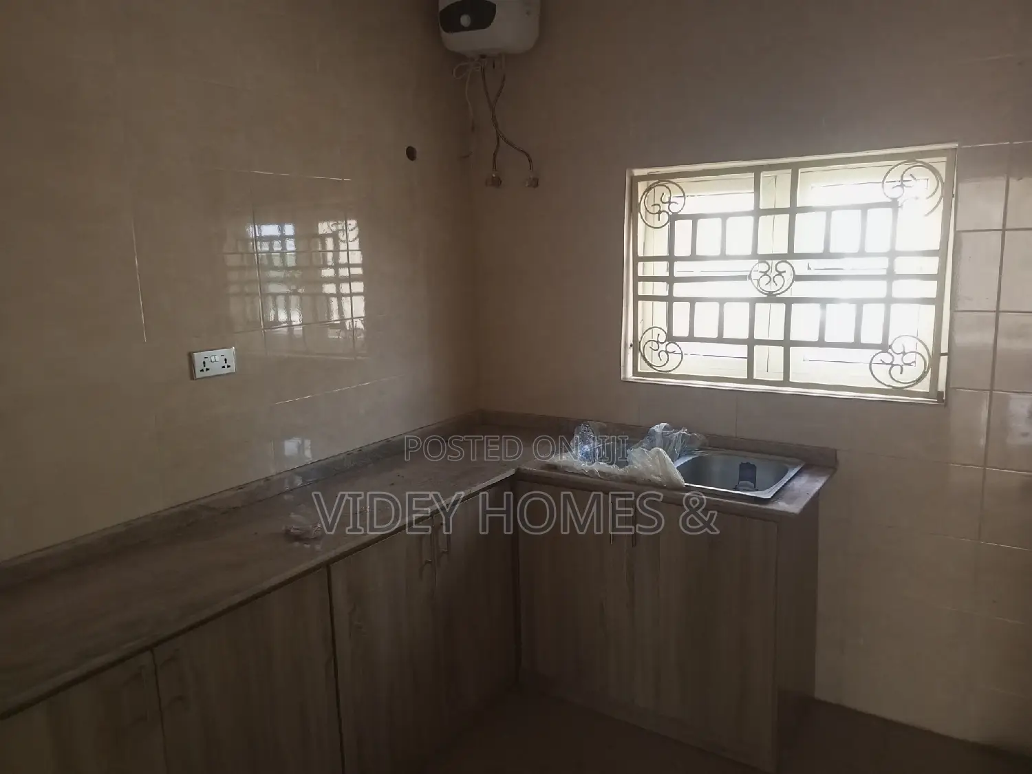 3bdrm Bungalow in Lavister Estate, Galadimawa for rent in Galadimawa