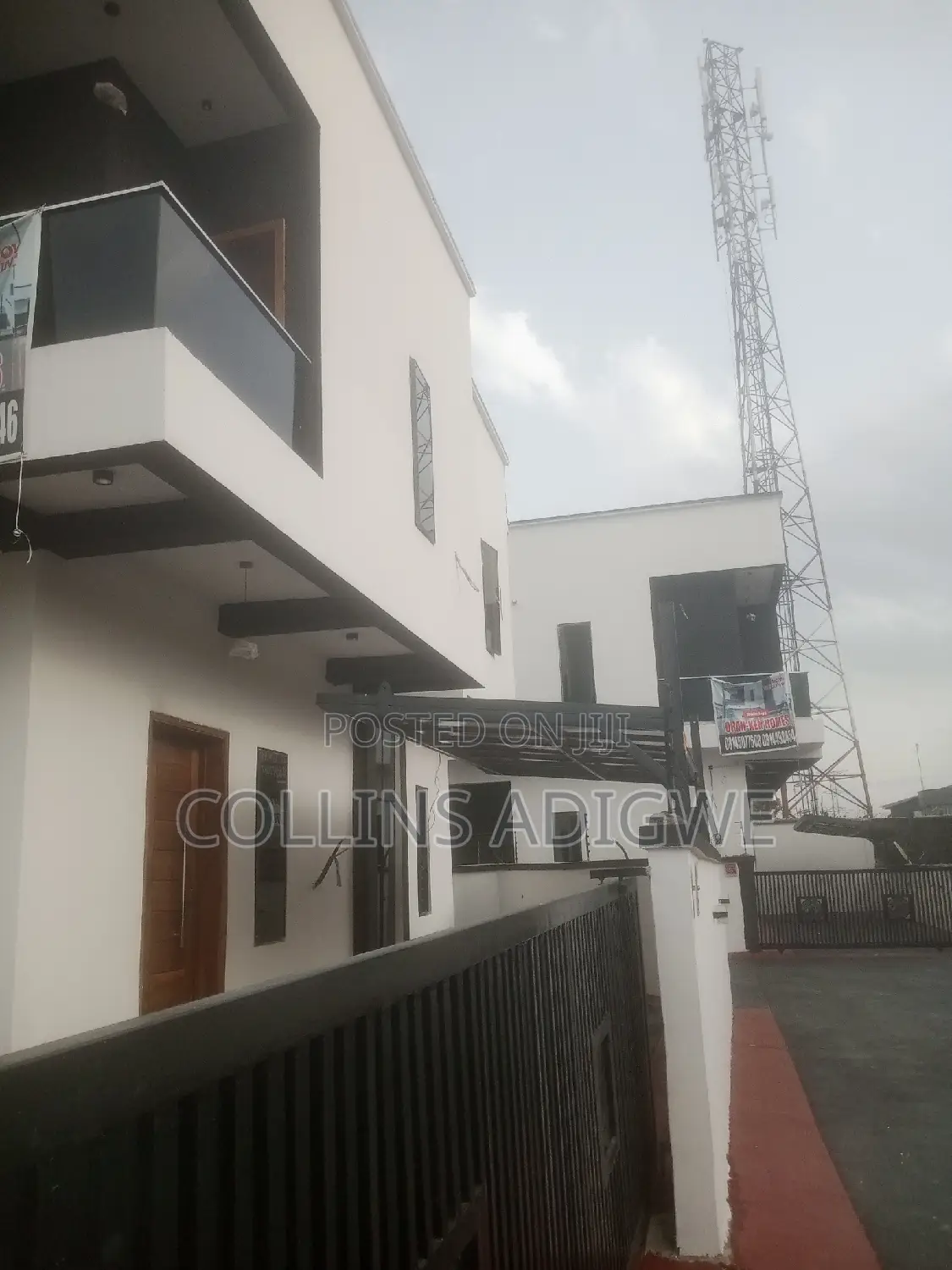 4bdrm Duplex in Oral Home, Ikota for sale in Ikota