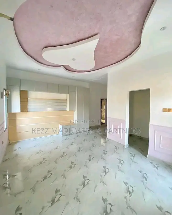 6bdrm Duplex in Woji , Port Harcourt for sale in Port-Harcourt