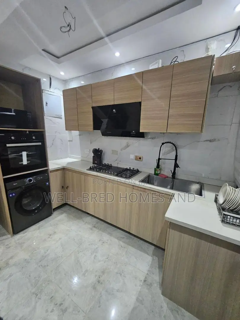 Furnished 3bdrm Apartment in Lekki Phase 1 for rent in Lekki Phase 1
