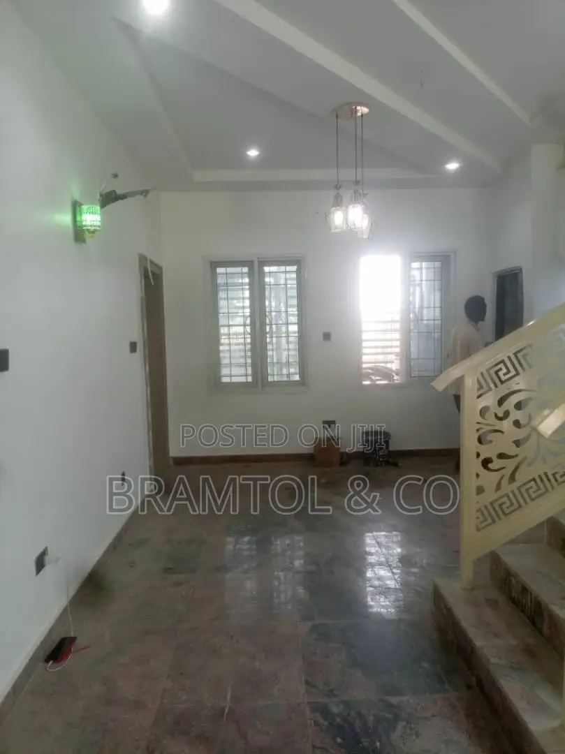 4bdrm Townhouse / Terrace in River Park, Lugbe District for rent in Lugbe District