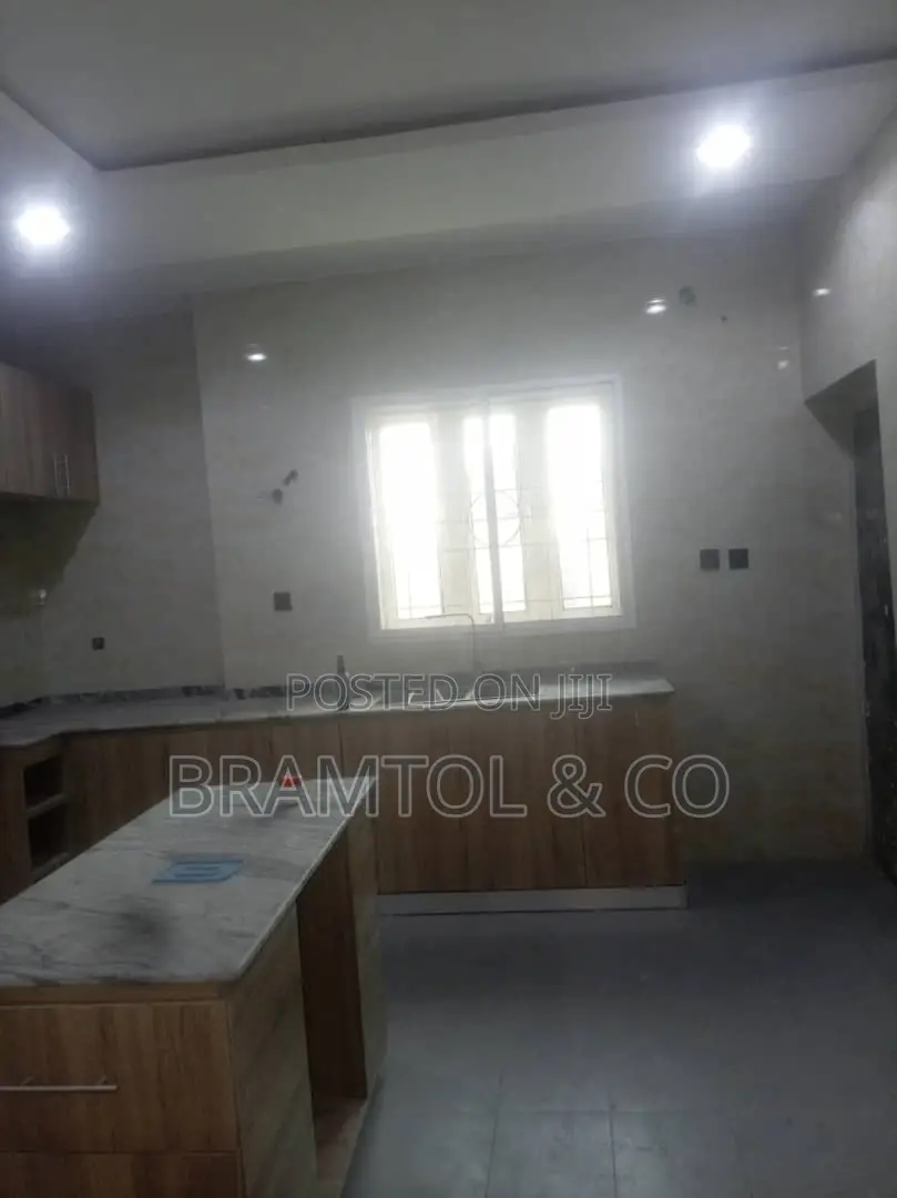 4bdrm Townhouse / Terrace in River Park, Lugbe District for rent in Lugbe District