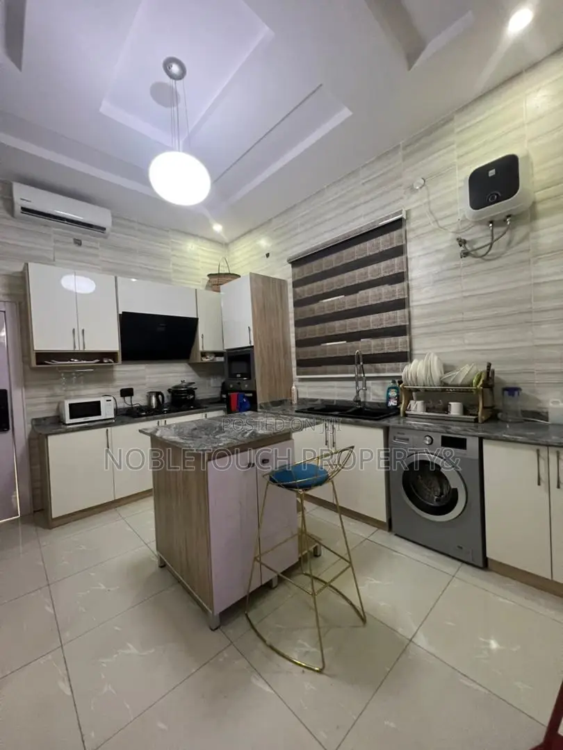 4bdrm Duplex in Lekki Lagos for sale in Lekki