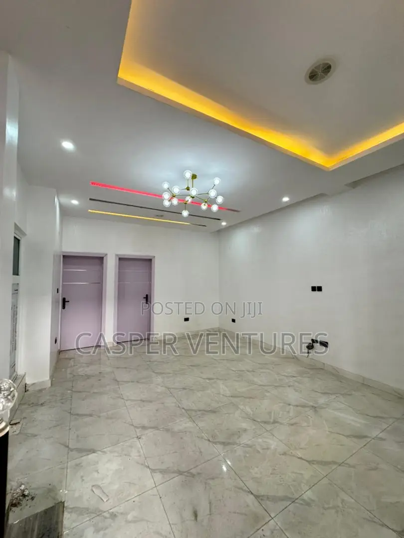 3bdrm Duplex in Van Daniel’S, Lekki Phase 2 for rent in Lekki Phase 2