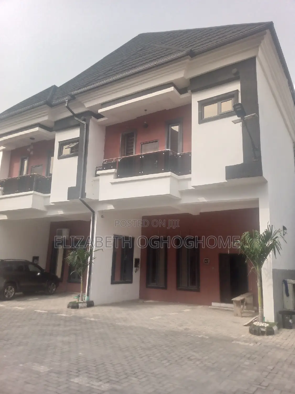 4bdrm Duplex in Ikota for sale in Ikota