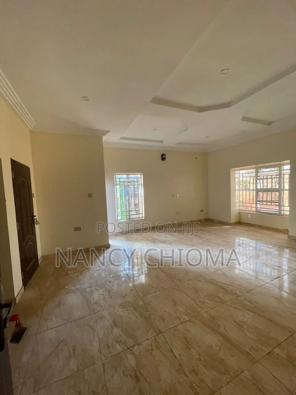 Furnished 3bdrm Block of Flats in Enugu for sale in Enugu