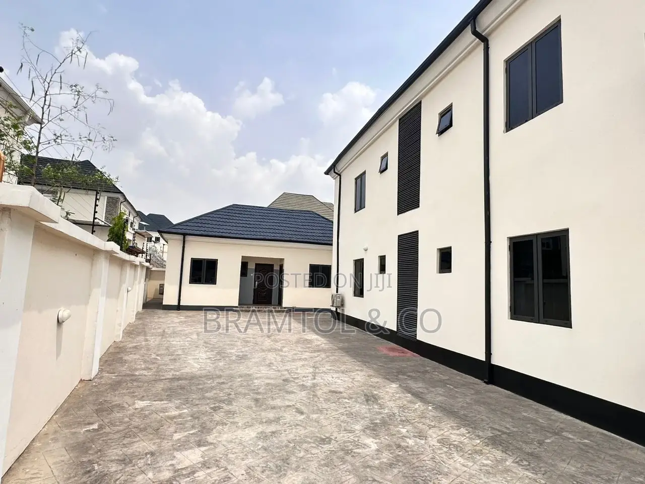 Furnished 5bdrm Duplex in Naf Valley, Asokoro for rent in Asokoro
