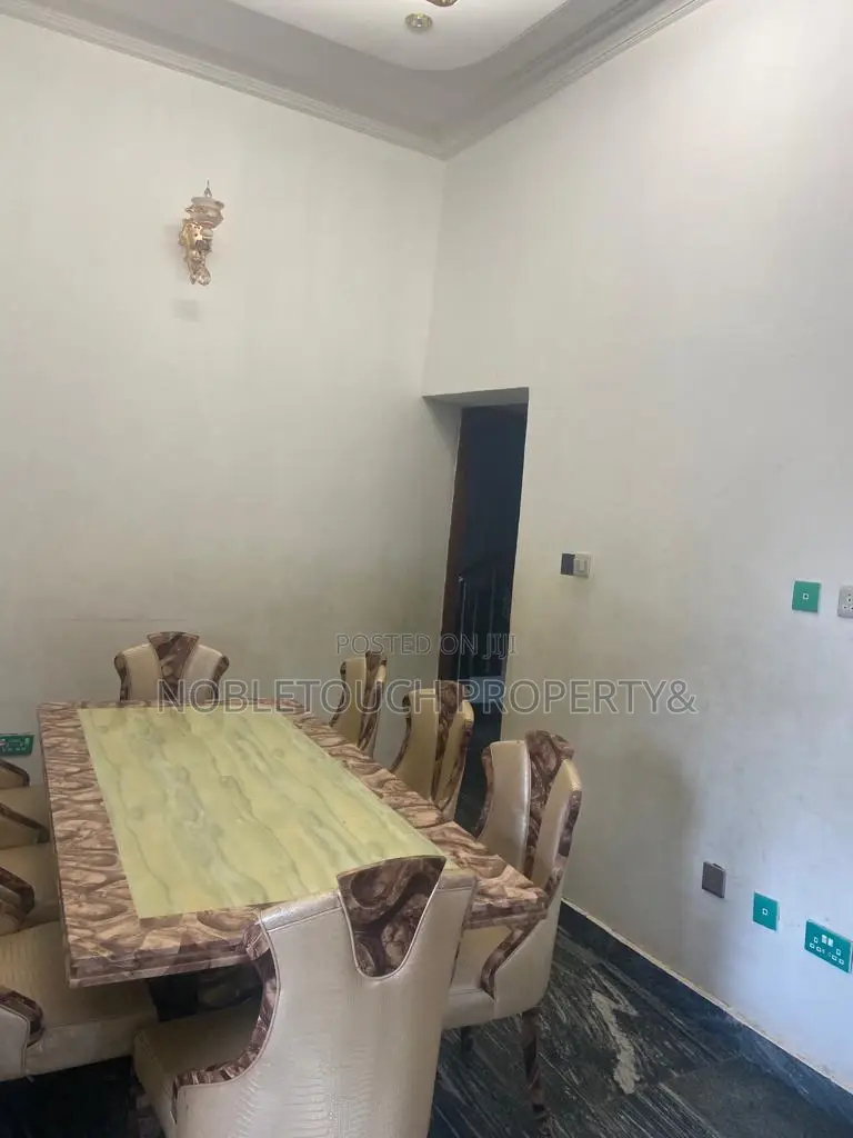 7bdrm Duplex in Satellite Town Ojo for sale in Satelite Town