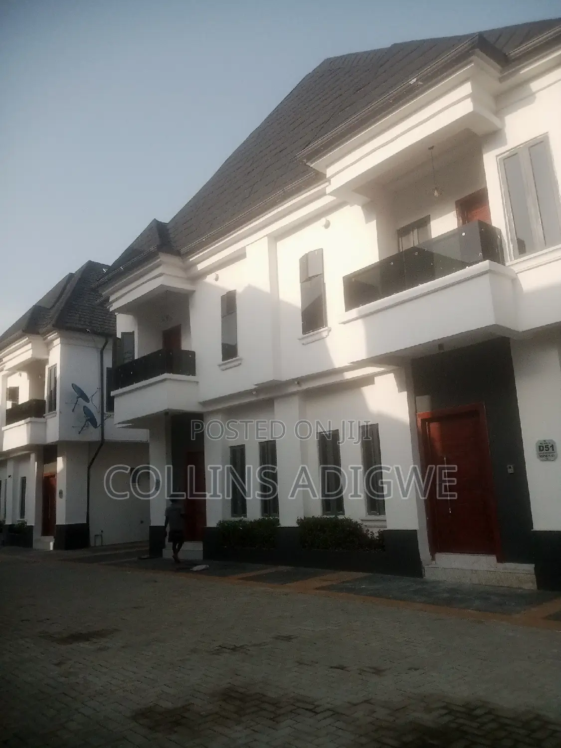 4bdrm Duplex in Orchid Road -Lekke, Chevron for sale in Chevron