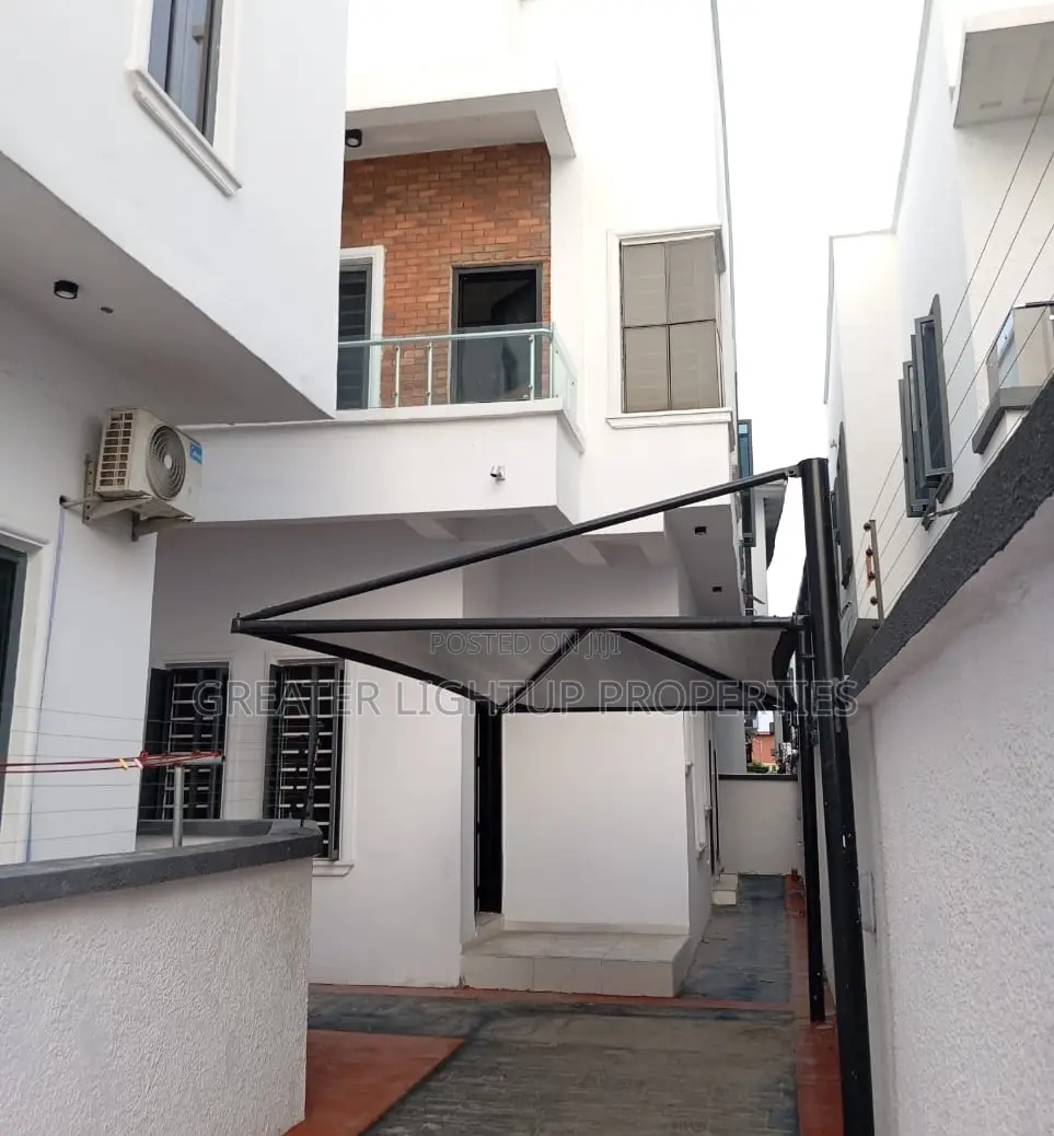 Shortlet Apartment at Ikate,Lekki Phase 1 in Lekki Phase 1