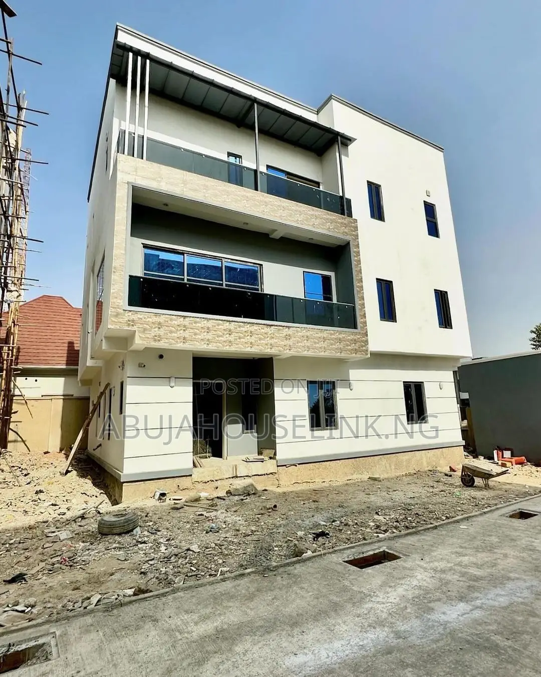 5bdrm Duplex in Guzape Abuja for sale in Guzape District
