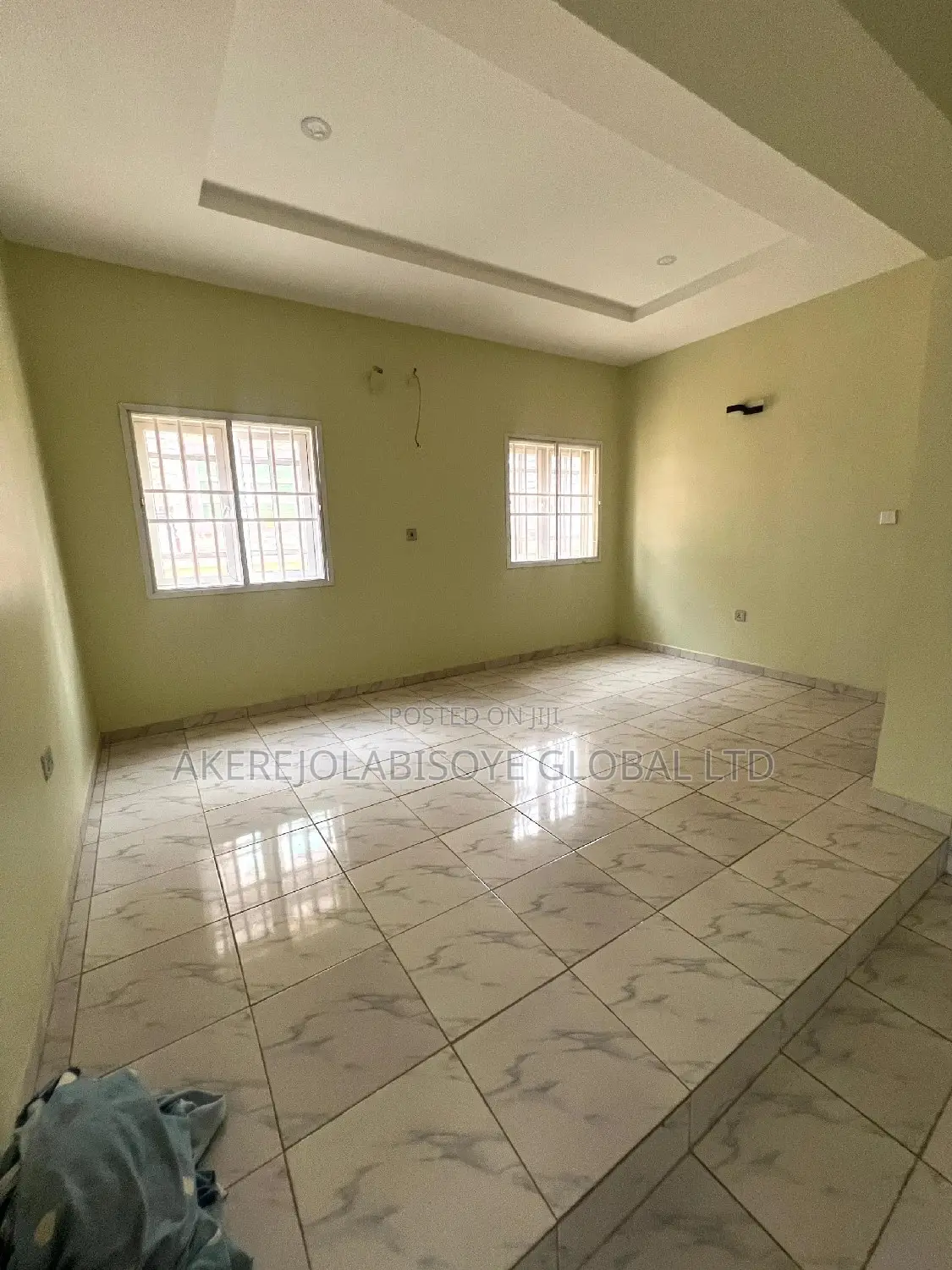 4bdrm Duplex In In An Estate For Sale in Life Camp